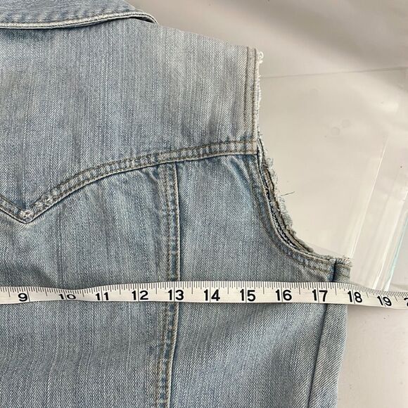 Abercrombie & Fitch Light Wash Distressed Denim Vest Vintage Size Small - Picture 8 of 11